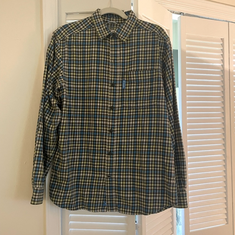 Columbia plaid long sleeve button down